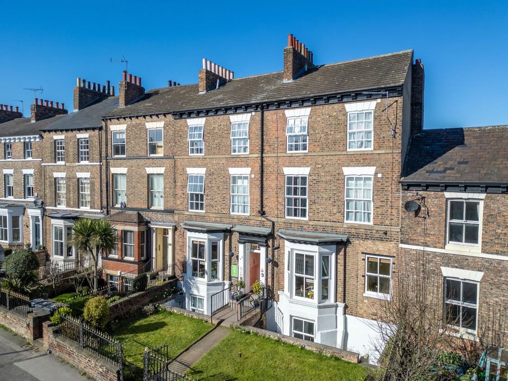 Property photo 1 of 21 Exterior