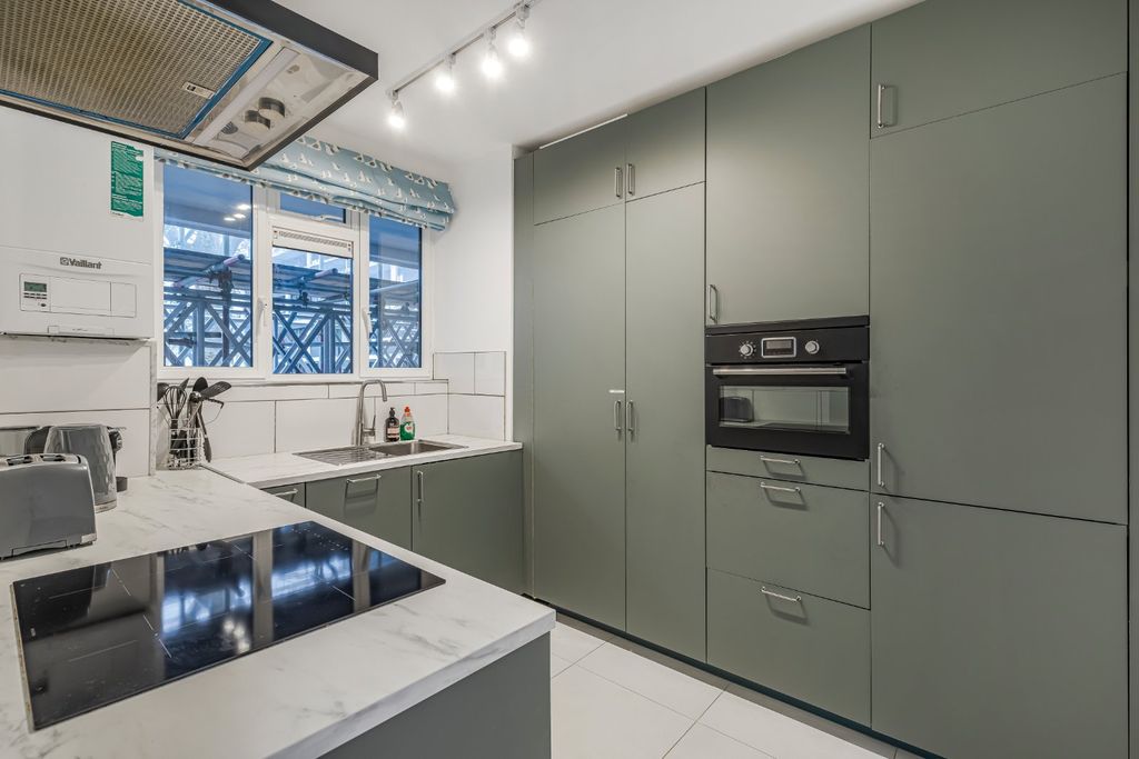 Property photo 2 of 9 Picture No. 06