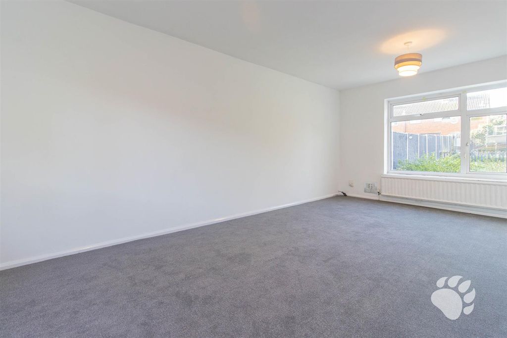 Property photo 2 of 27 Lounge/Diner