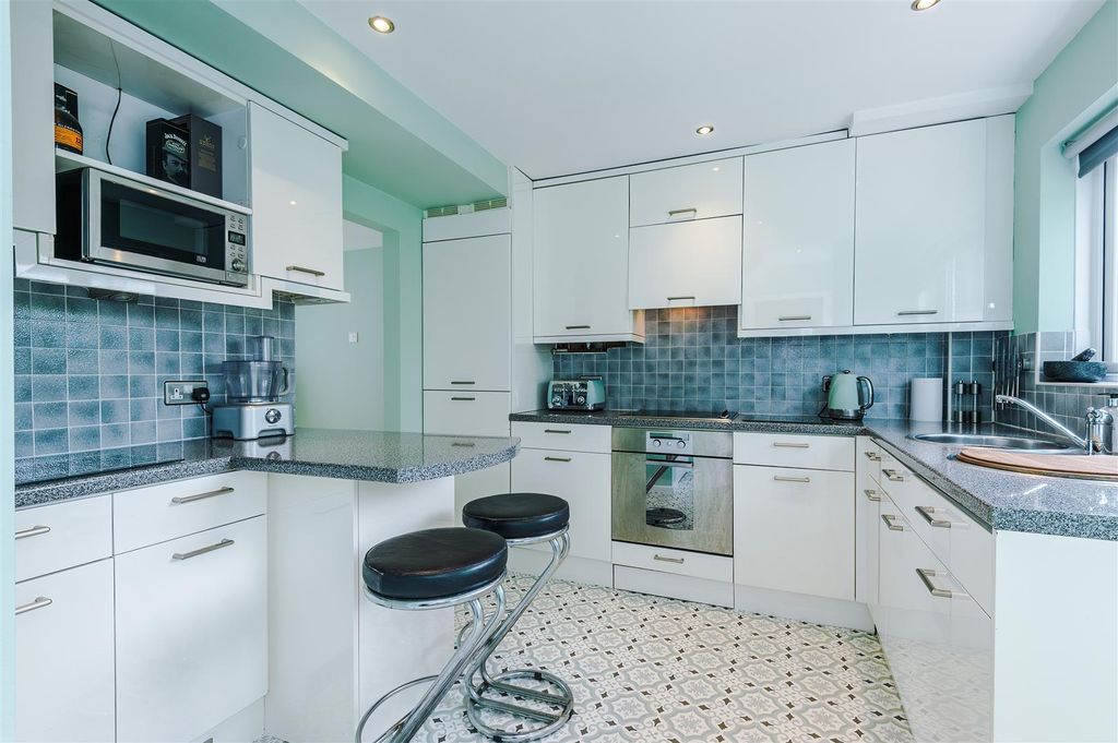 Property photo 3 of 12 Oldroad-27.Jpg