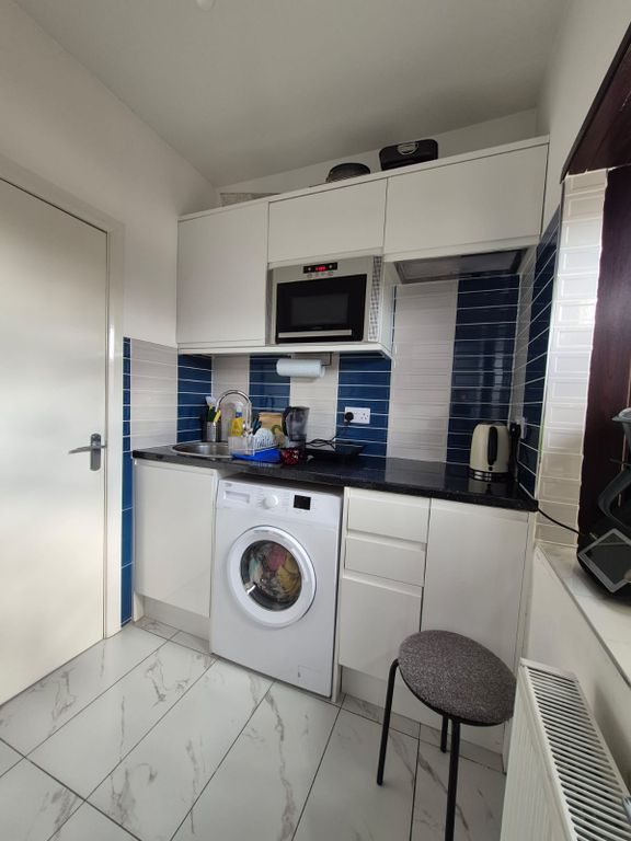 Property photo 3 of 5 Gallery