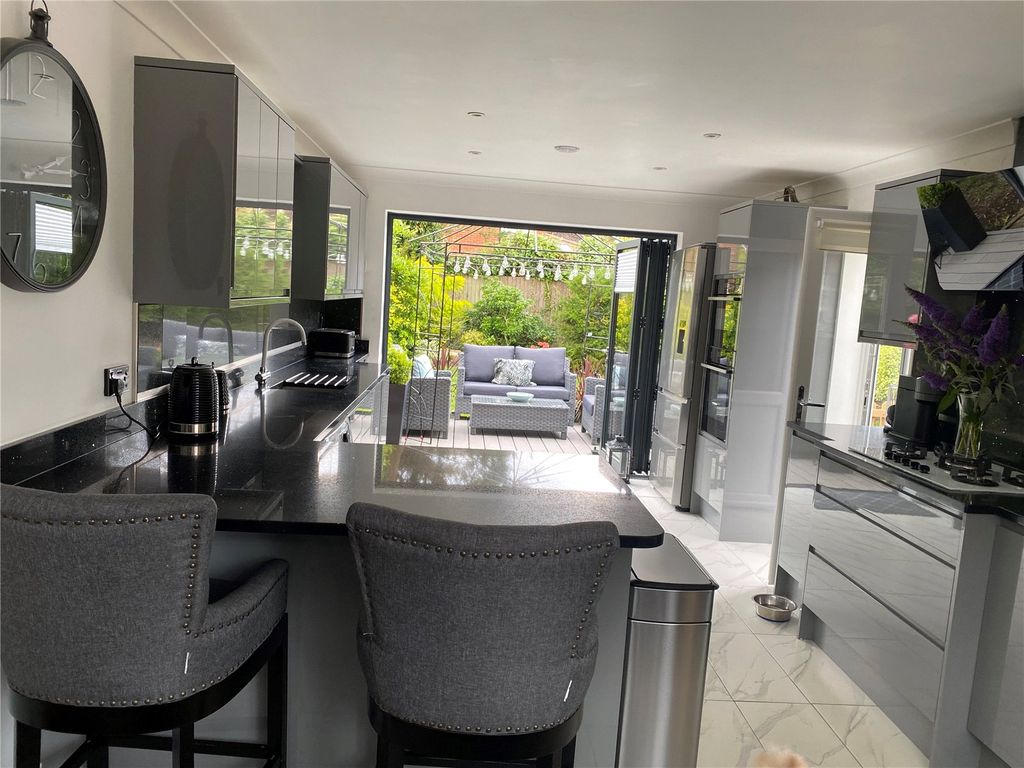Property photo 2 of 26 Picture No. 72