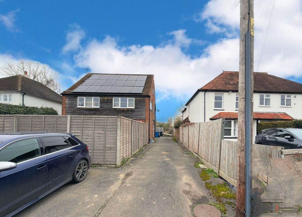 Property photo 3 of 3