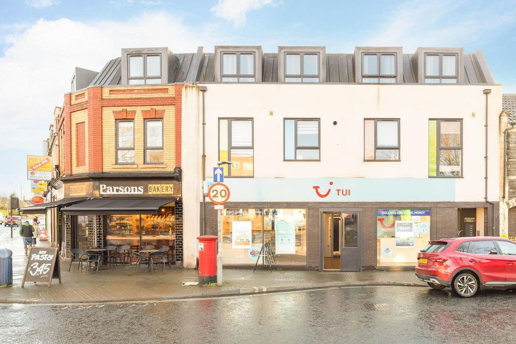 Property photo 2 of 13 Char6773.Jpg