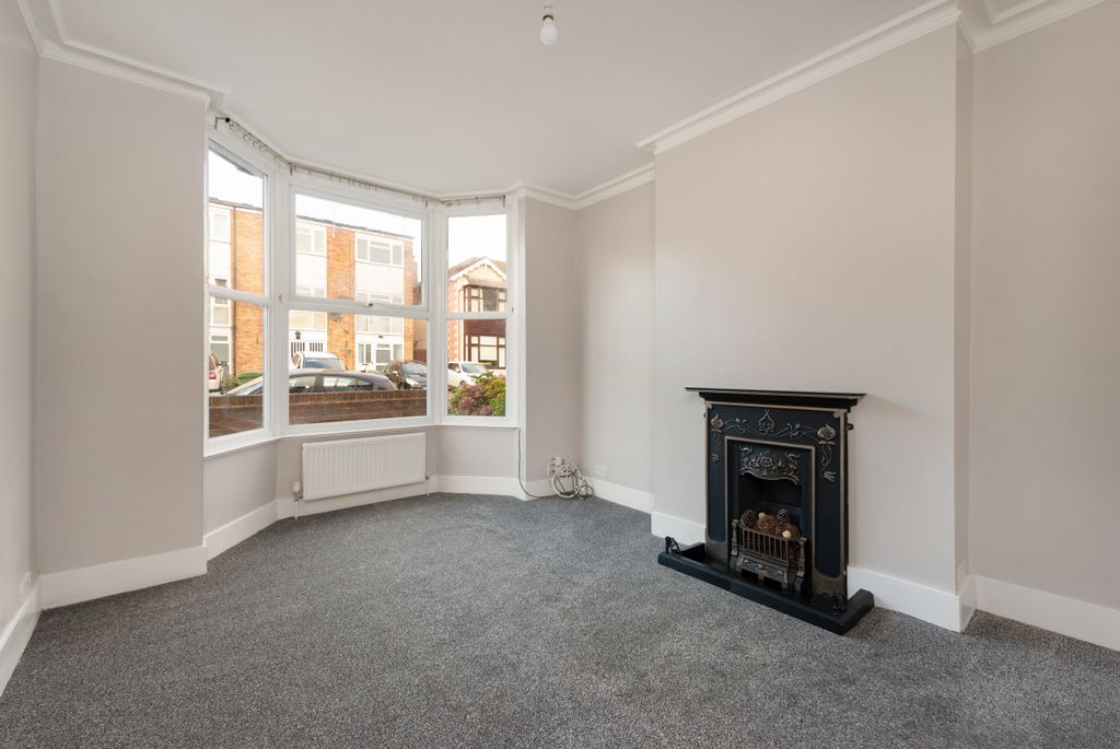 Property photo 2 of 11 Photo