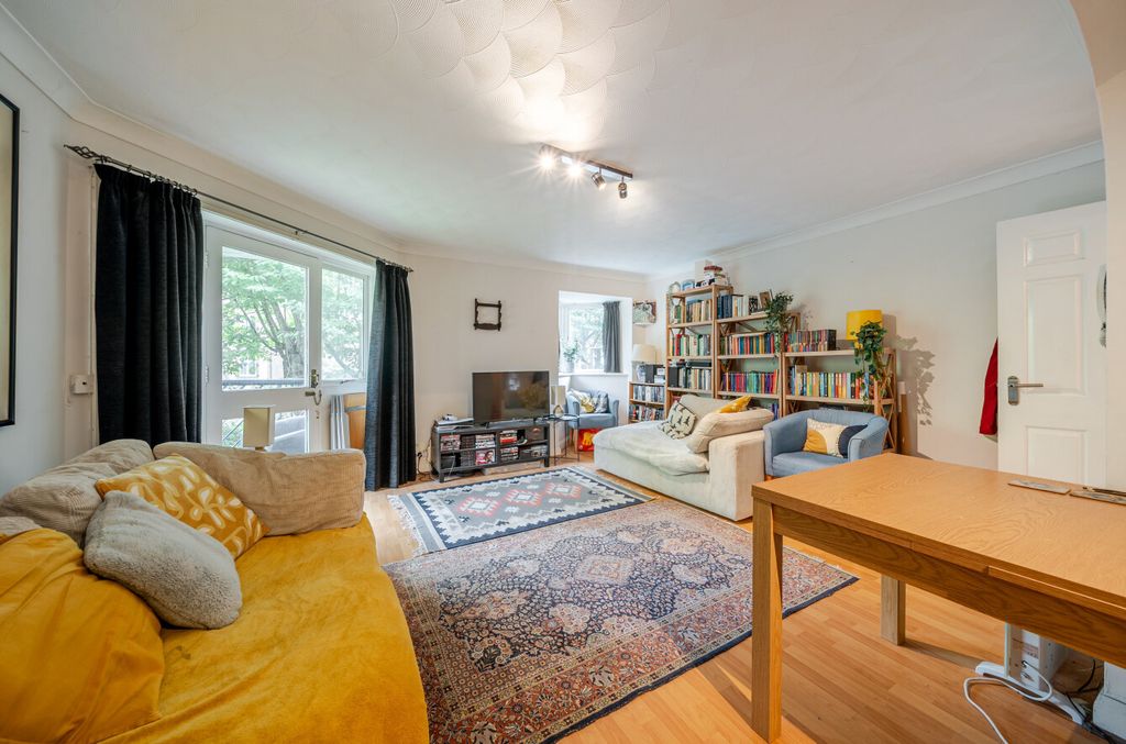 Property photo 1 of 20 1520902-14-1A0c35...