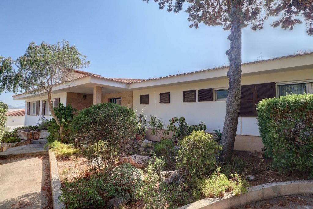 Property photo 1 of 23
