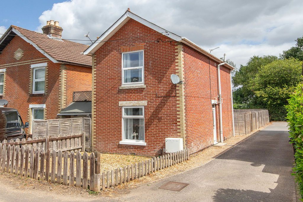 Property photo 1 of 12 External