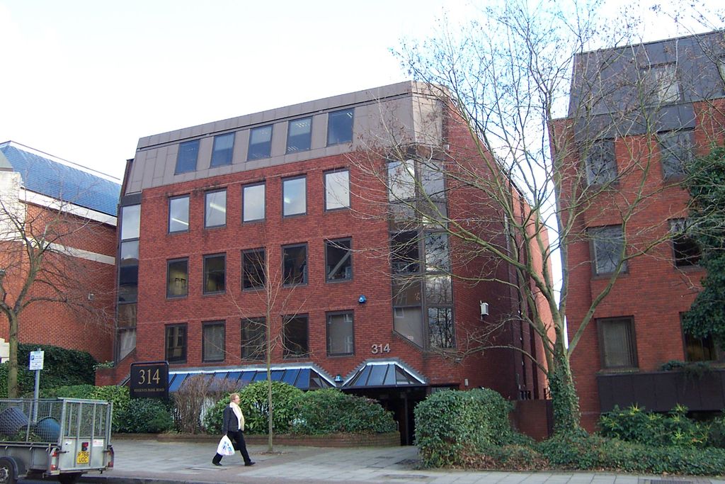 Property photo 1 of 4