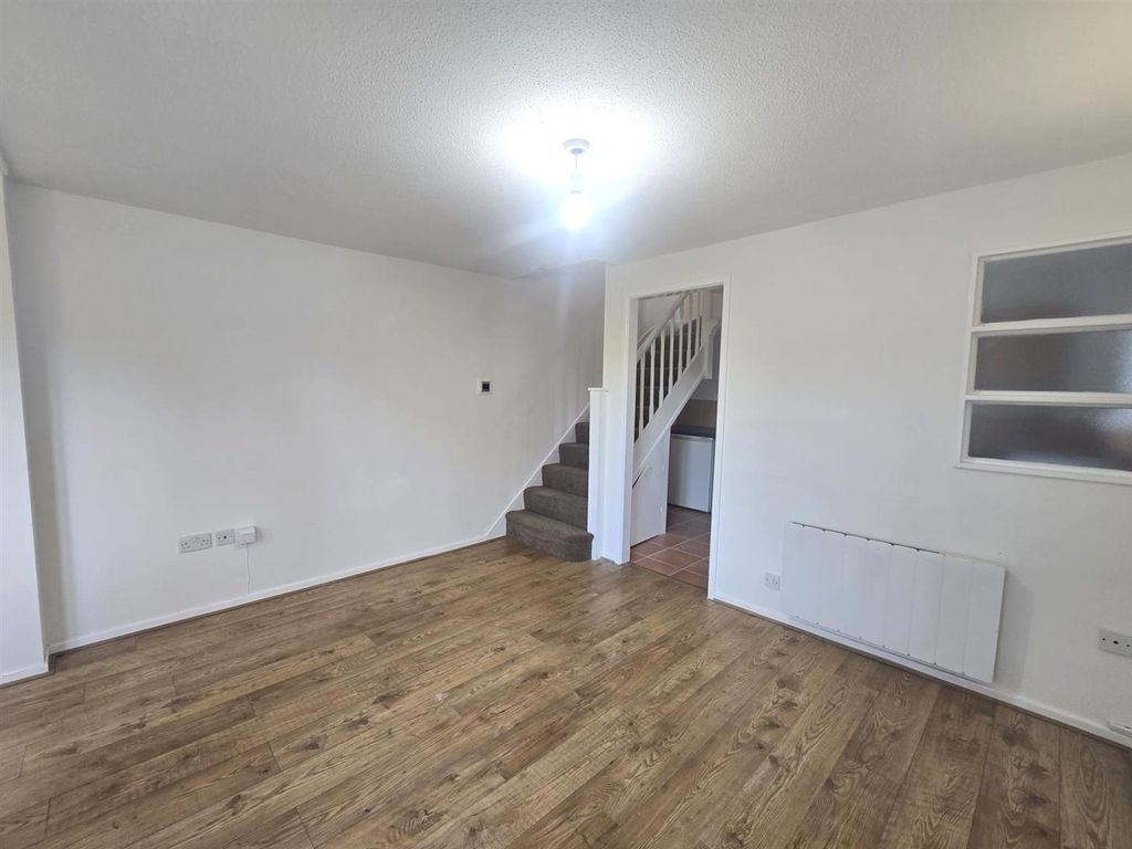 Property photo 2 of 8 3.Jpg