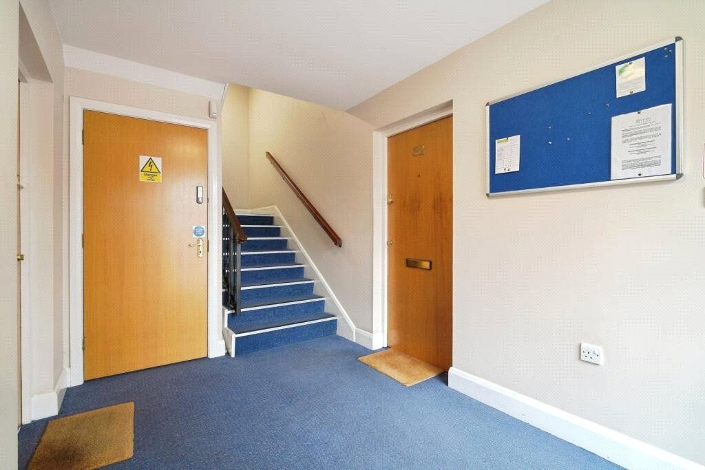 Property photo 3 of 13 Communal