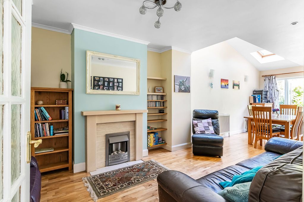 Property photo 2 of 35