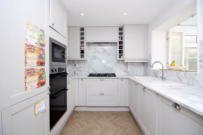 Property photo 3 of 16 Kitchen/Diner