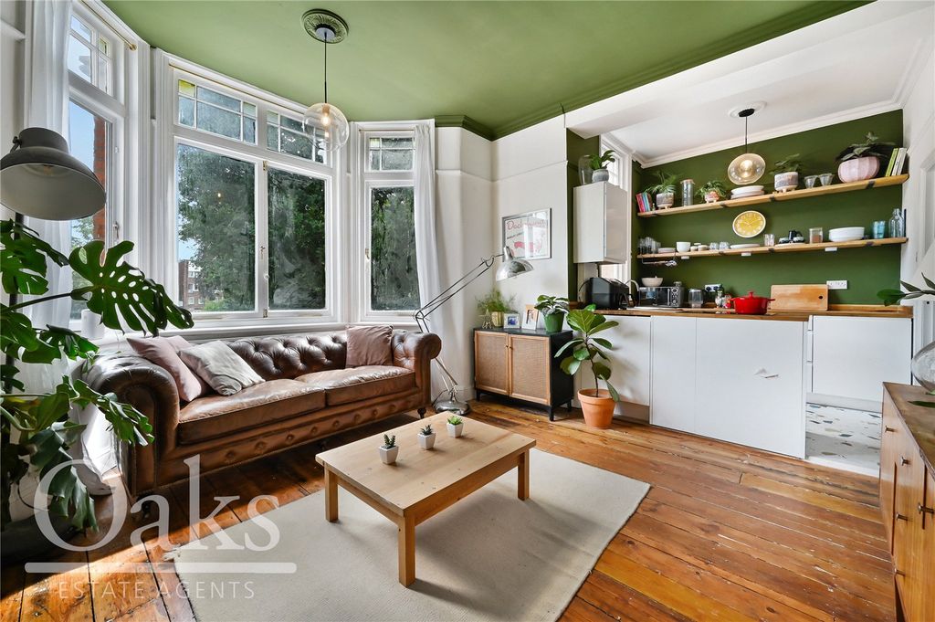 Property photo 2 of 8 Picture No. 05