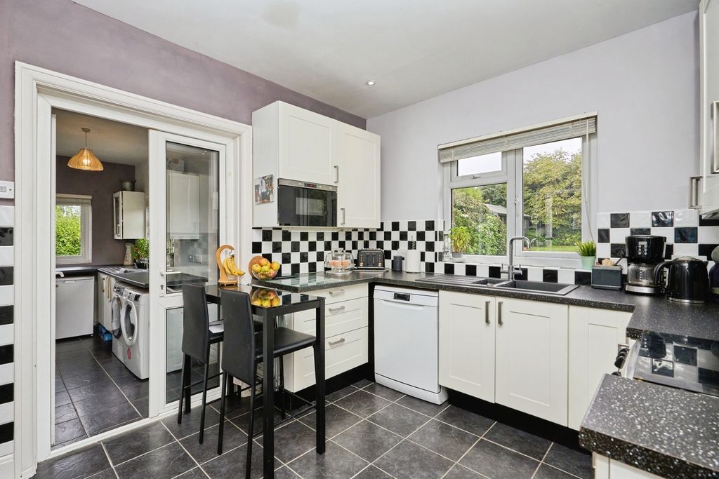 Property photo 2 of 15 Kitchen