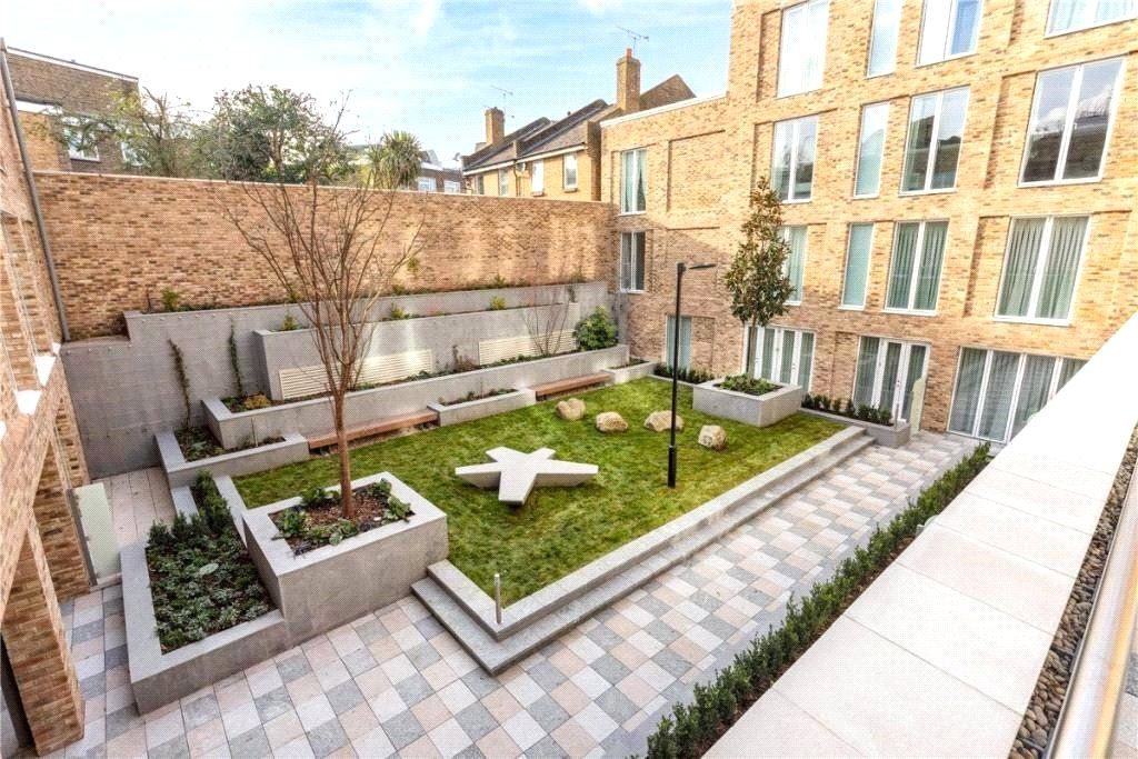 Property photo 2 of 12 Picture No. 01