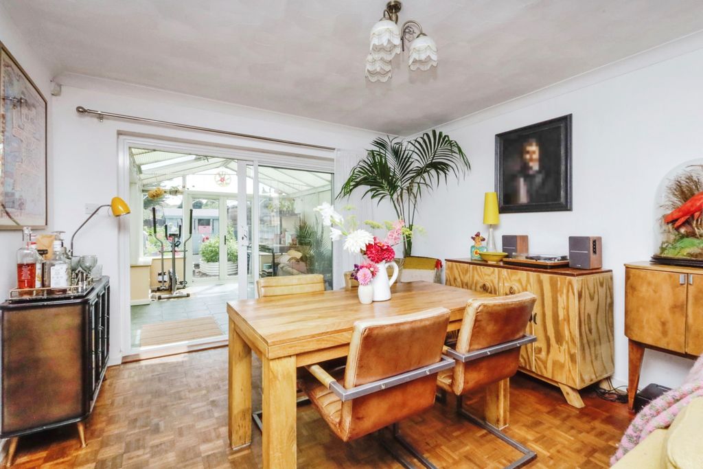 Property photo 3 of 18 Photography