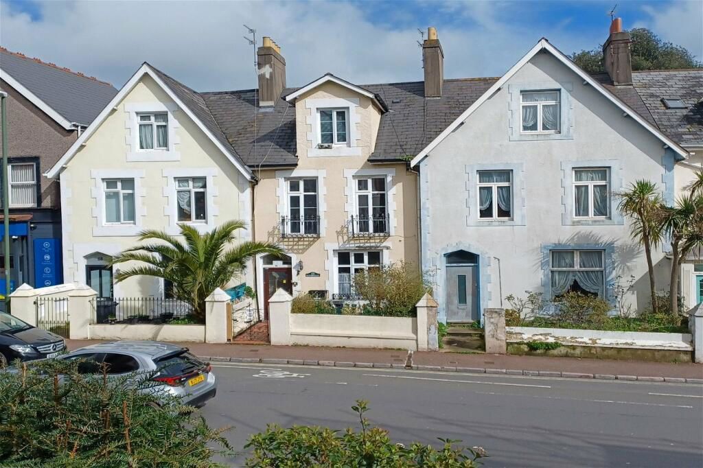 Property photo 1 of 6