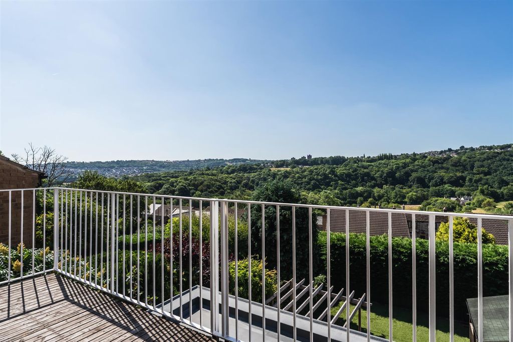 Property photo 3 of 26 Balcony