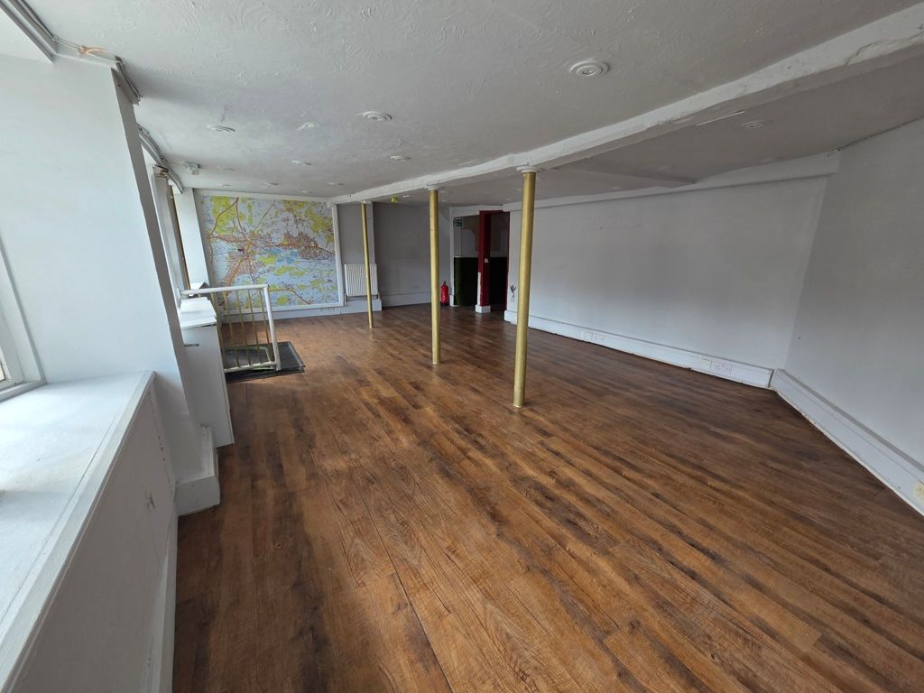Property photo 2 of 8 Photo 21