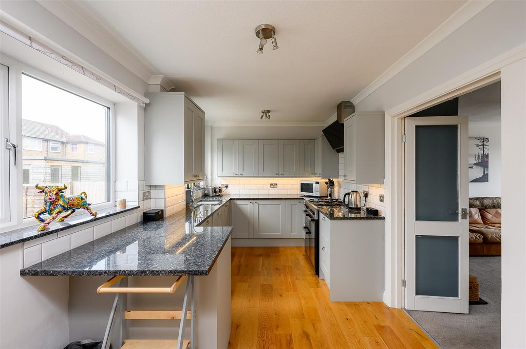 Property photo 2 of 15 Kitchen