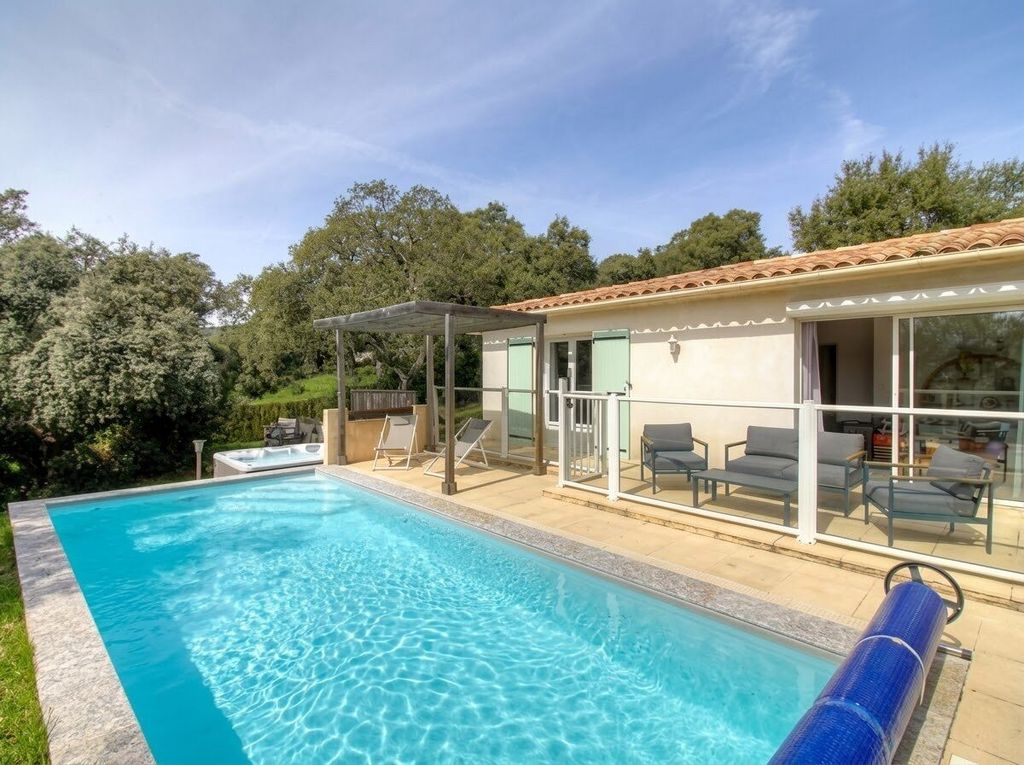 Property photo 1 of 8 For Sale: 3-Bedroom Villa In Sotta