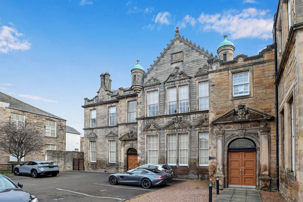 Property photo 1 of 13 Primary Property Image