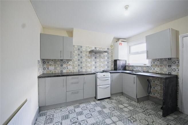 Property photo 2 of 17 81876_Qch250062_Img_03_0000_Max_656x437