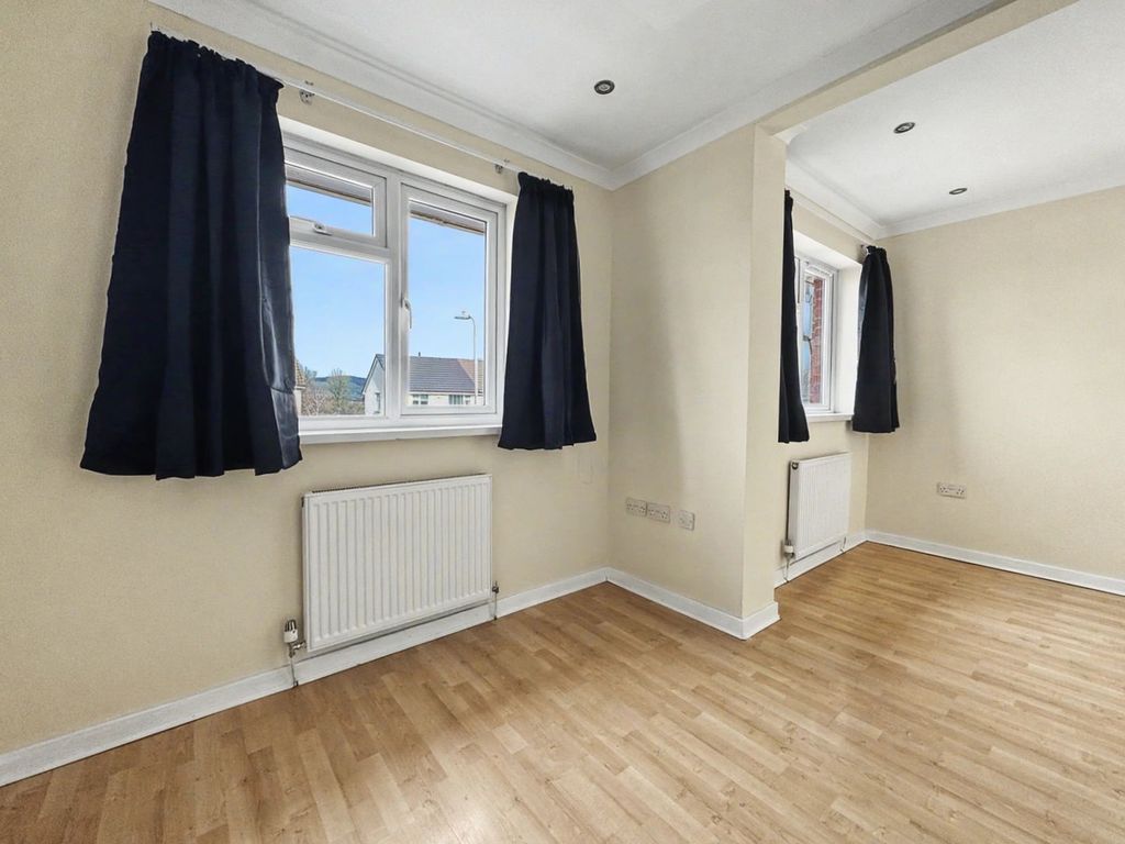 Additional image 15 of 4 bed semi-detached house to rentBrynau Road, Caerphilly CF83