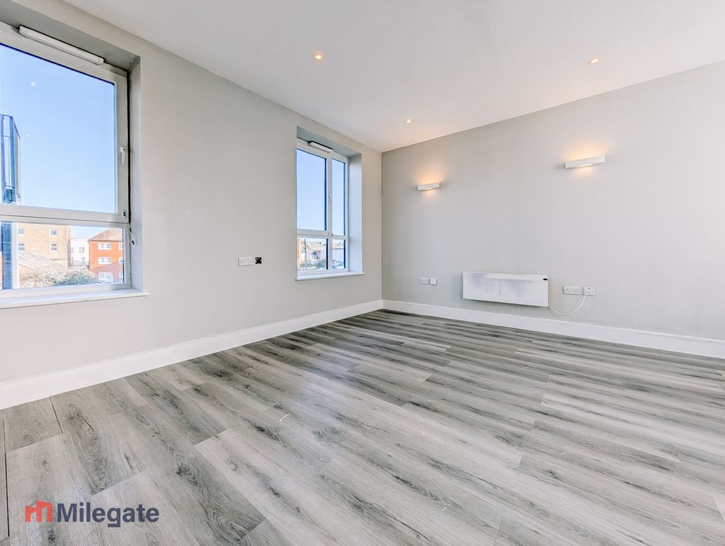 Property photo 1 of 10 Photo 1