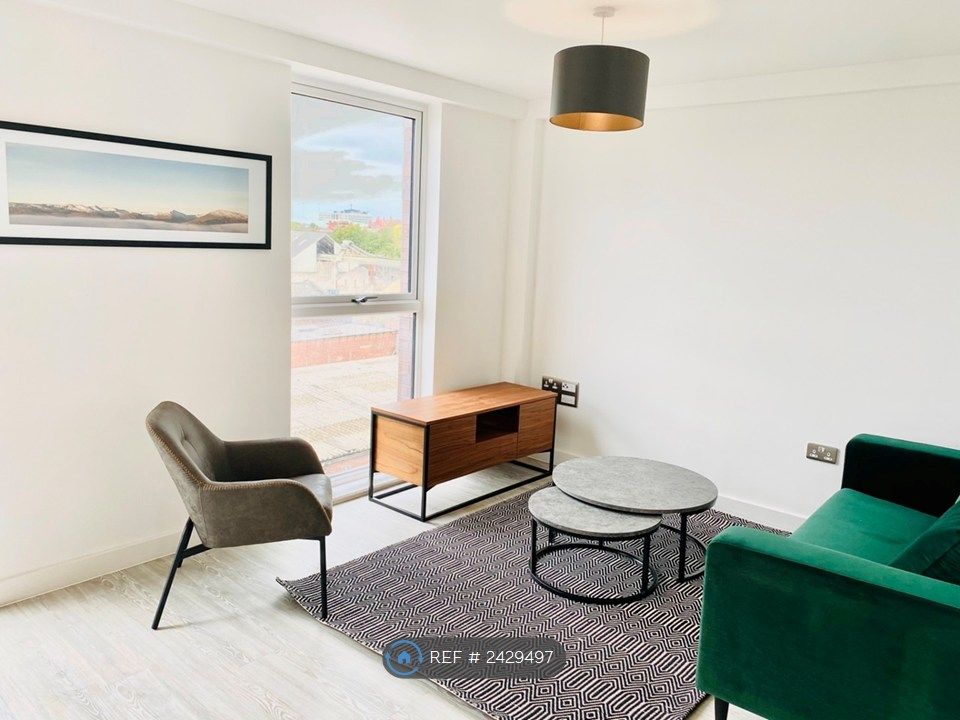 Property photo 1 of 2