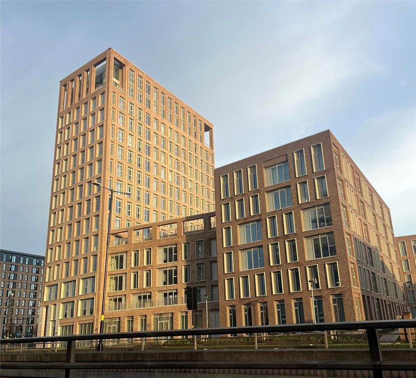 Property photo 3 of 12 Exterior