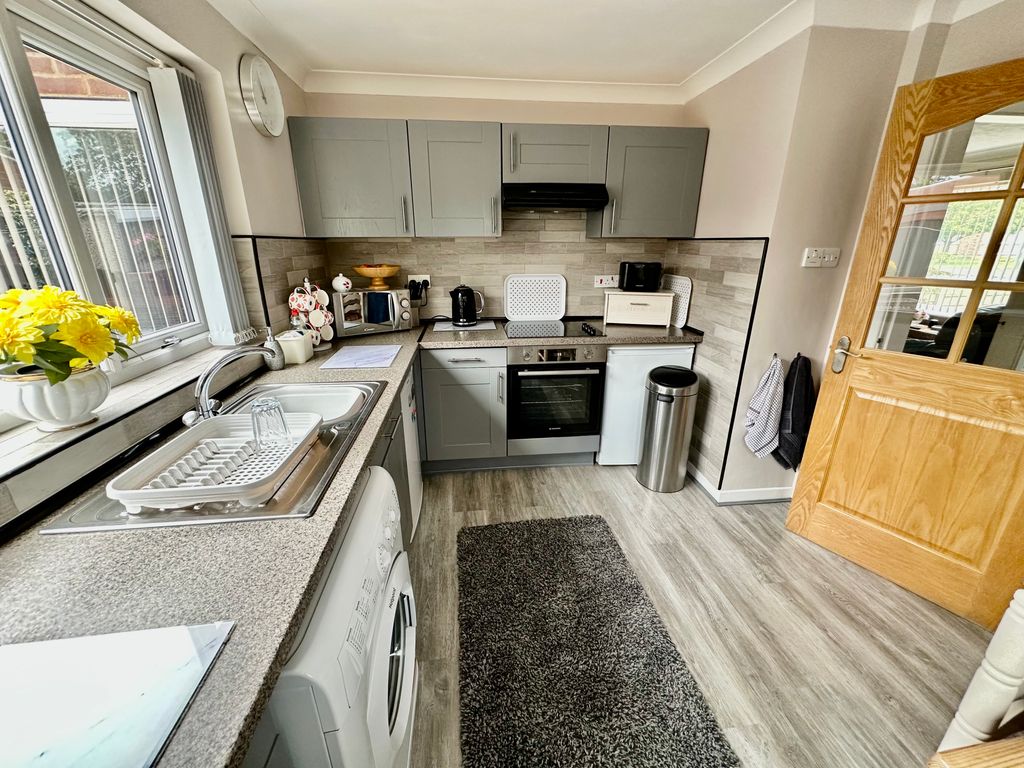 Property photo 2 of 33 Img_4081