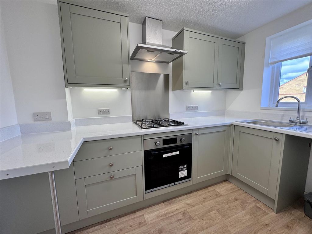 Property photo 2 of 15 Kitchen