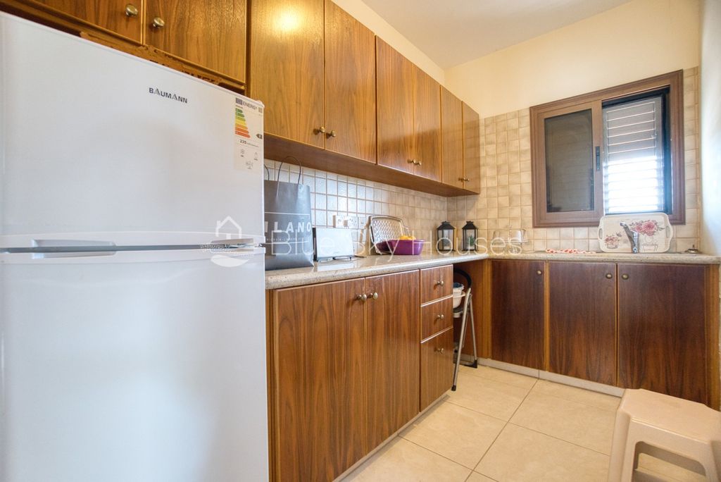 Property photo 3 of 51