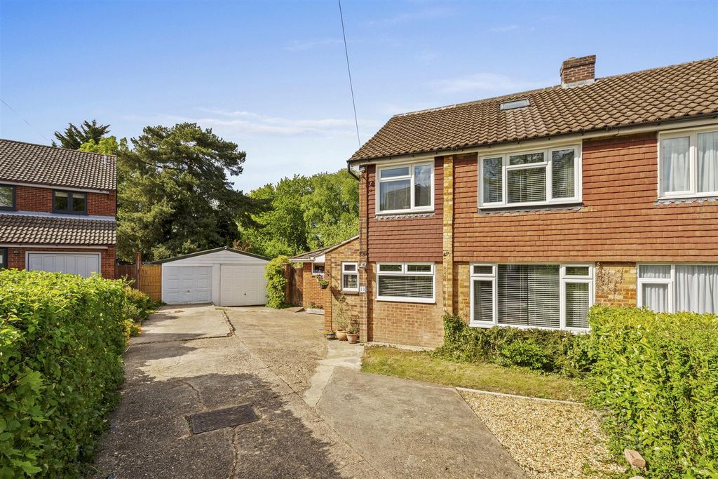 Property photo 1 of 18