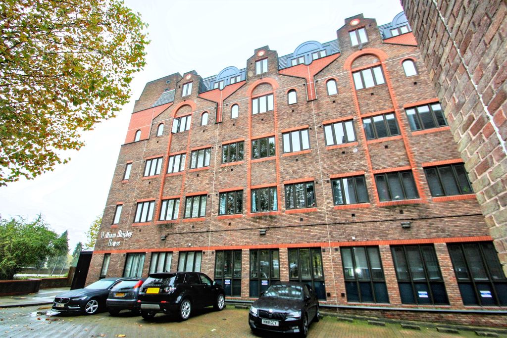 Property photo 1 of 6