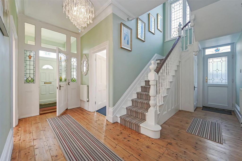 Property photo 2 of 33 Hallway