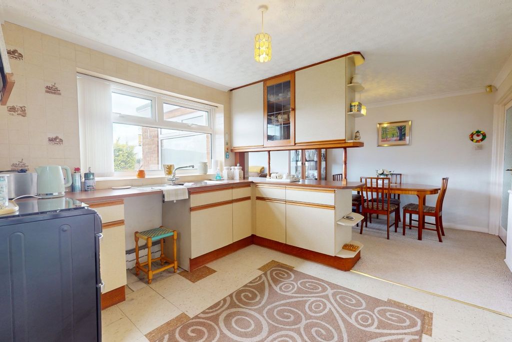 Property photo 2 of 26 4403433