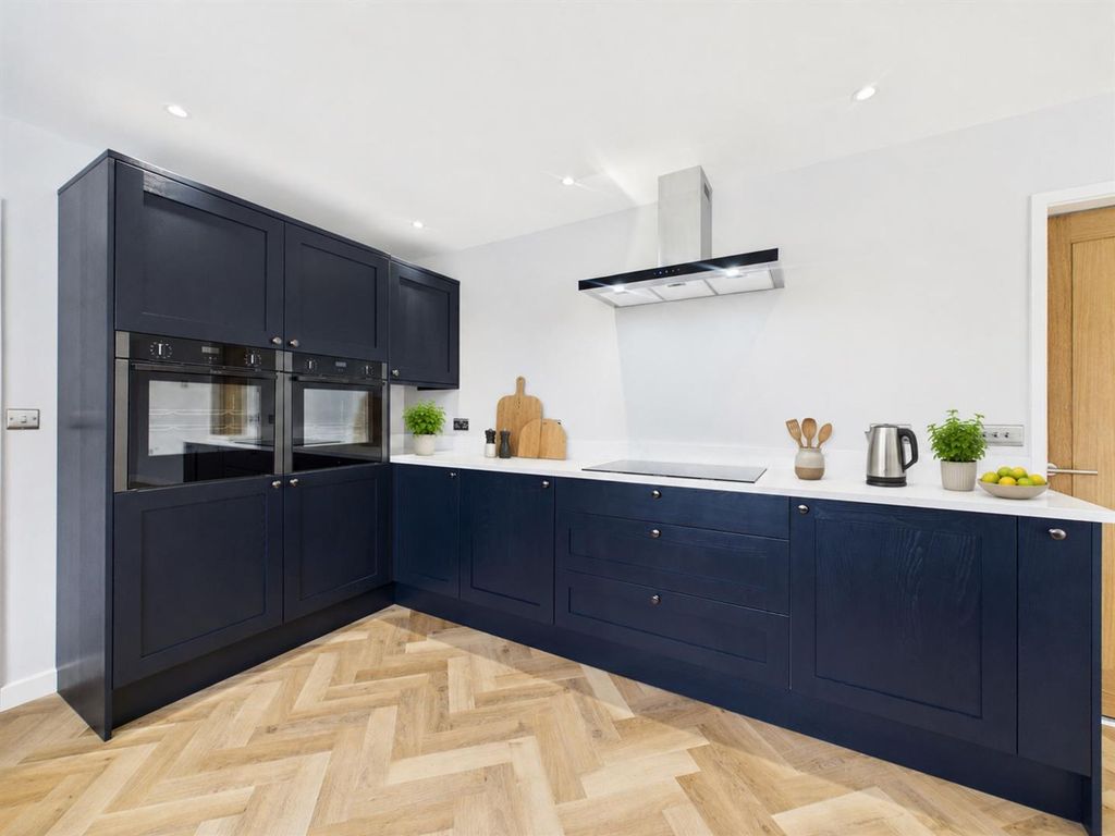 Additional image 5 of 5 bed detached house for saleQueen Street, Treuddyn CH7