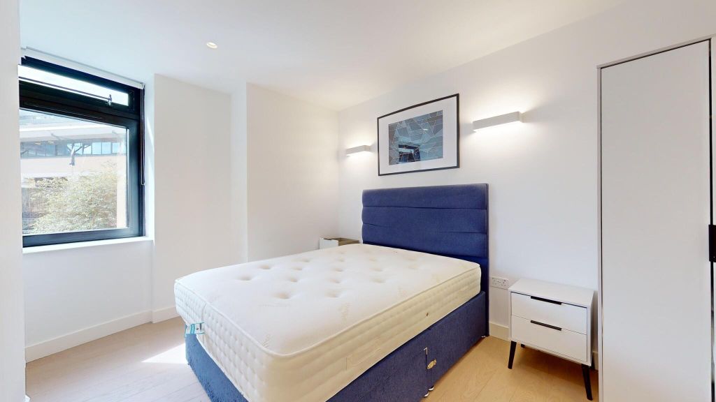 Property photo 3 of 15 Bedroom