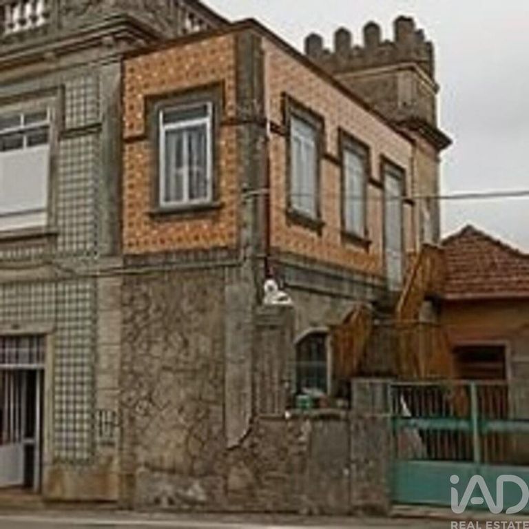 Property photo 1 of 2