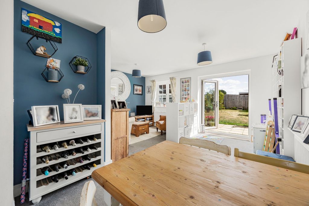 Property photo 3 of 23 Dining/Living Room