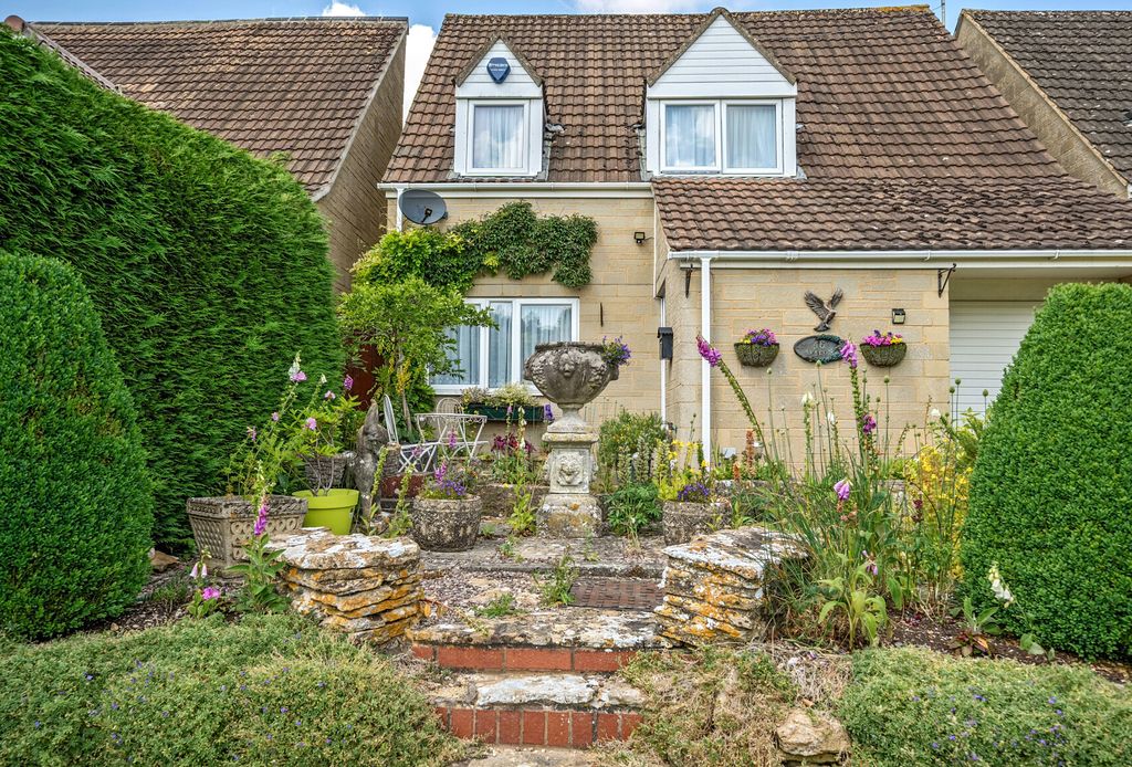 Property photo 1 of 26 1310347-2-68501Df...