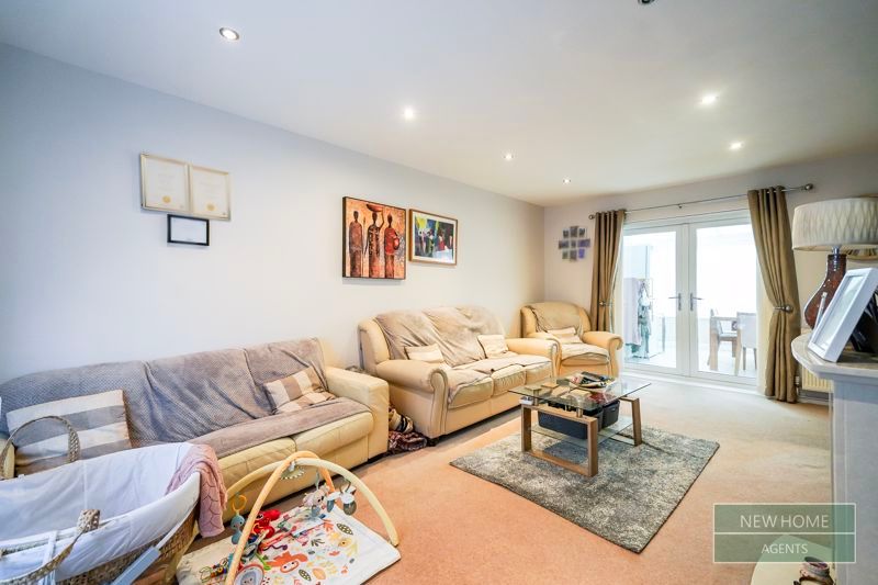 Property photo 2 of 19 Photo 8