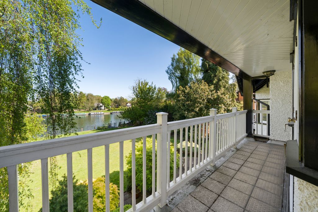 Additional image 13 of 10 bed property for saleChauntry Road, Bray, Maidenhead SL6