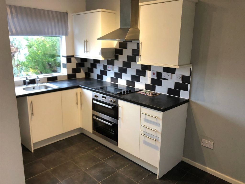 Property photo 3 of 7 Picture No. 14