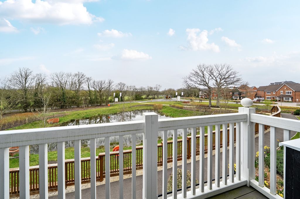 Additional image 6 of 4 bed detached house for saleNightingale View, Fleet GU51