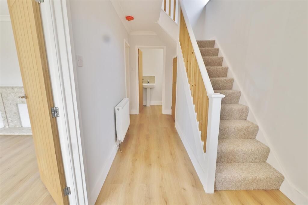 Property photo 2 of 23 Entrance Hallway