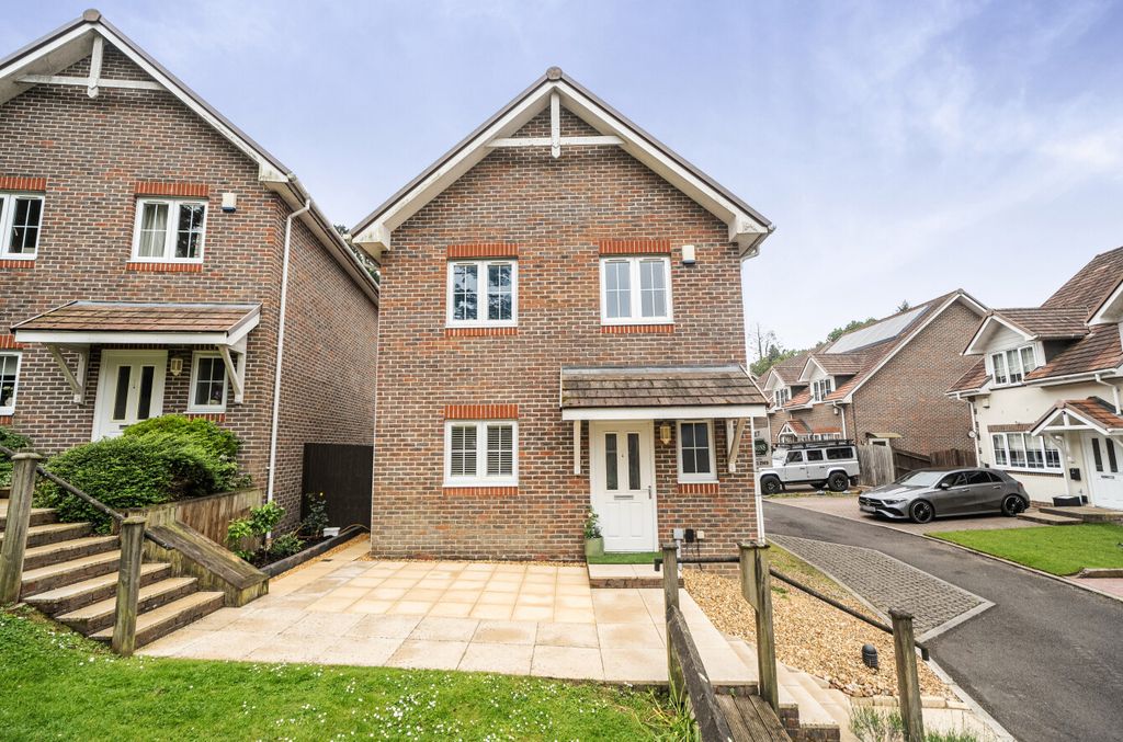 Property photo 1 of 24 1466228-22-6A0c8A...